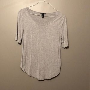 Gray quarter sleeve shirt